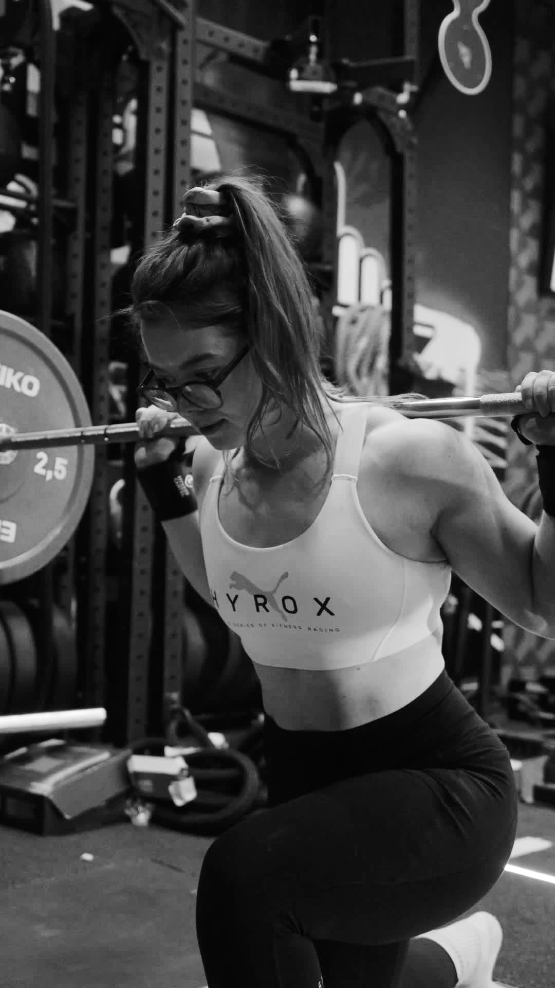 Rosie Instrell, a vetted knwn. coach, training in the gym.
